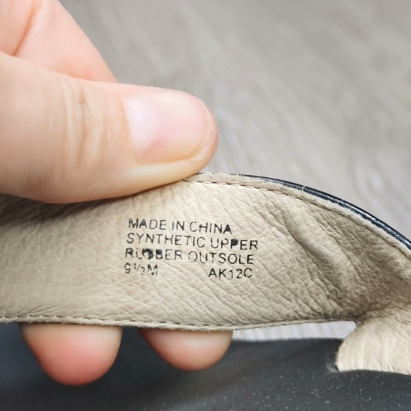 Michael Kors Black Platform Sandals Wedge Logo AK12C Thong Flip Flop Cutout 9.5 - Picture 9 of 9